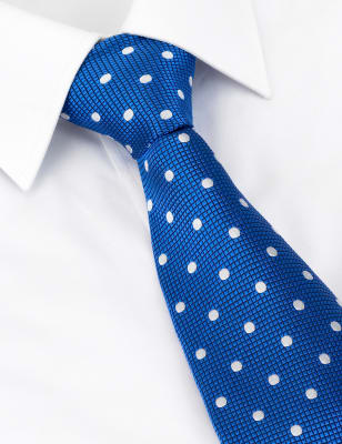 spotted knitted tie