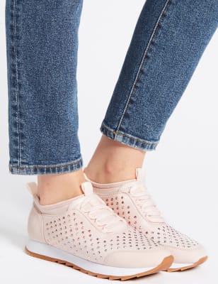 m and m ladies trainers