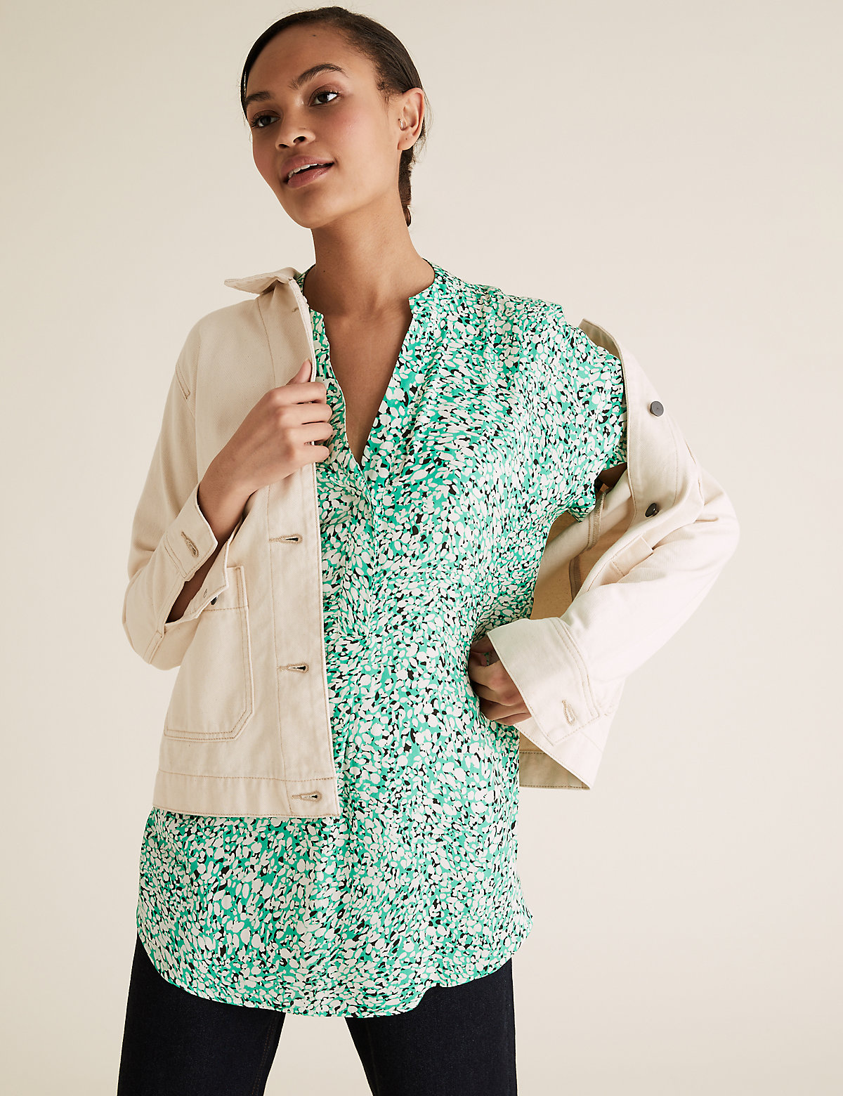 Блуза Marks & Spencer Блузка с короткими рукавами и V-образным вырезом, Marks&Spencer