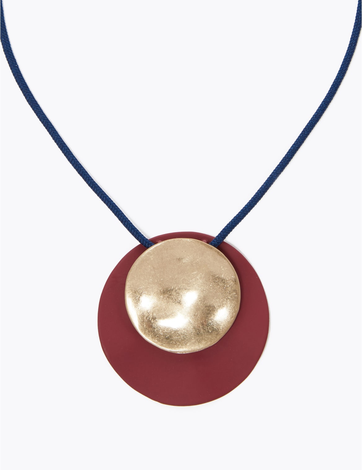 Parure boucles d’oreilles et coller compos?? de cercles ondul??s. Parure boucles d’oreilles et coller compos?? de cercles ondul??s Parure boucles d’oreilles et coller compos?? de cercles ondul??s. Parure boucles d’oreilles et coller compos?? de cercles ondul??s