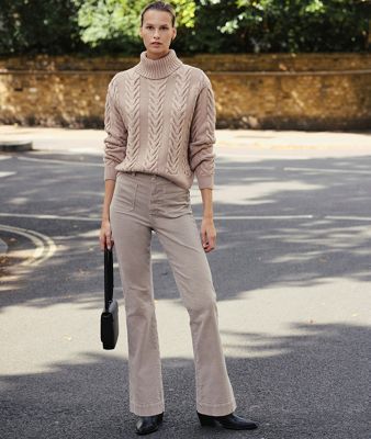 Classy White Trouser Outfits for Spring & Summer - the gray details