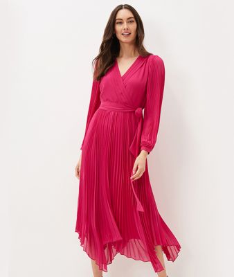 Stylish Mother of the Bride Dresses You'll Wear Beyond the Big Day | Mother  of groom dresses, Mother of the bride dresses long, Mothers dresses