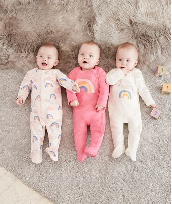cute triplet outfits