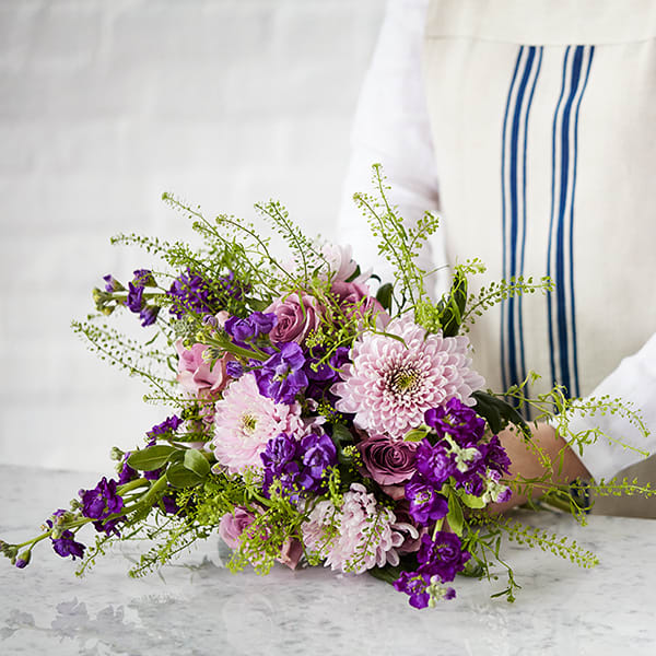 How to tie a bouquet of flowers