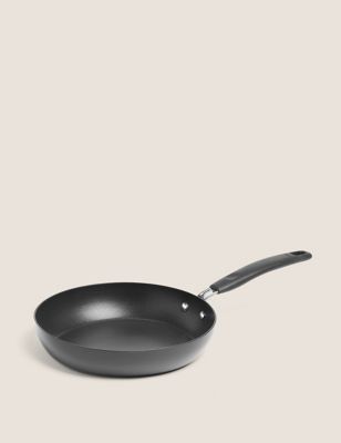 Black Aluminium 24cm Medium Non-Stick Frying Pan
