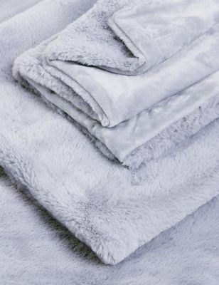Faux Fur Bedding Set