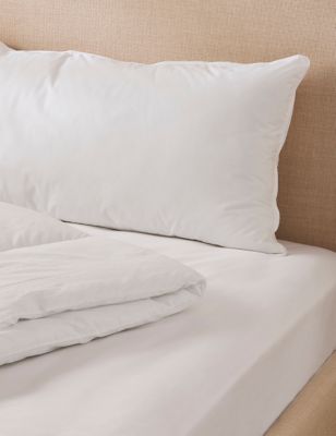 Supremely Washable Medium King Size Pillow