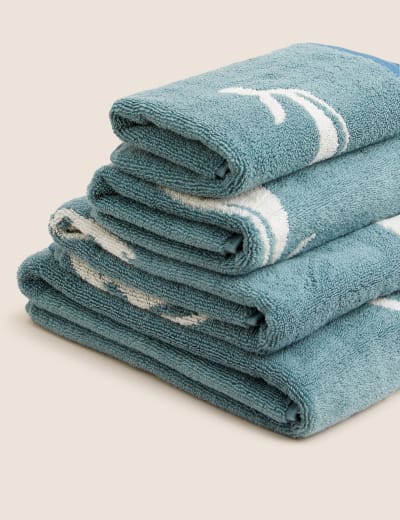 Marks and spencer bee towels best sale