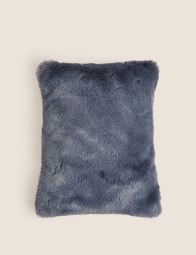 Marks and spencer hot sale v pillow