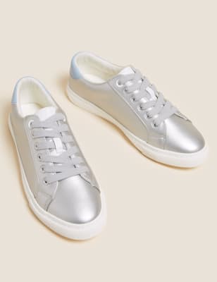 silver plimsolls