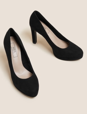 white round toe court shoes