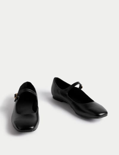 Square ballet flats 2025