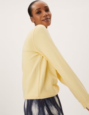 yellow sweatshirts