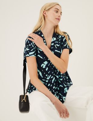 Printed Short Sleeve Popover Blouse