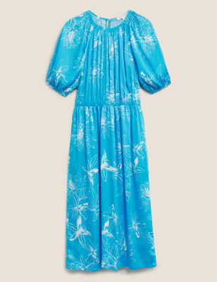 Атласное платье миди в цветочек с присборенной талией