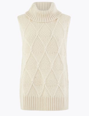 Джемпер без рукавов с высокой горловиной