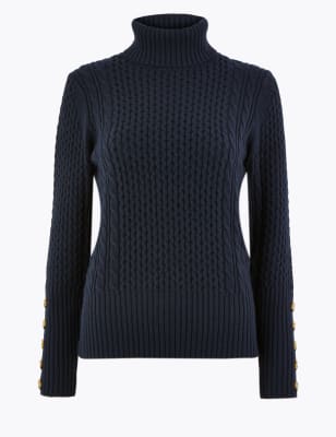 Джемпер с высоким воротом и пуговицами на рукавах