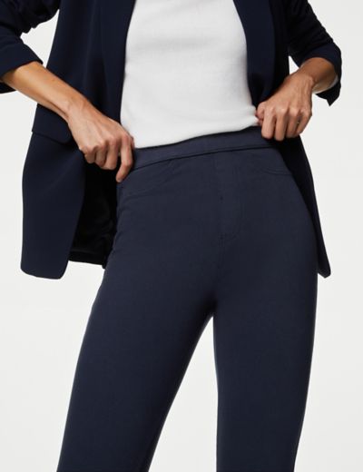 Lightweight Marks and Spencer leggings hailed as the 'perfect base layer'  for January cold - RSVP Live