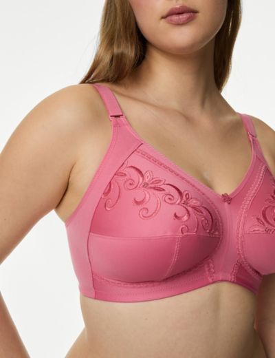 Buy Triumph Triaction 64 Wireless Non Padded Comfortable Support Bra -  Black at Rs.949 online