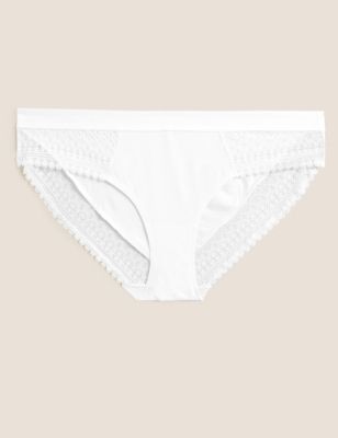 Cotton Rich with Cool Comfort™ Bikini Knickers