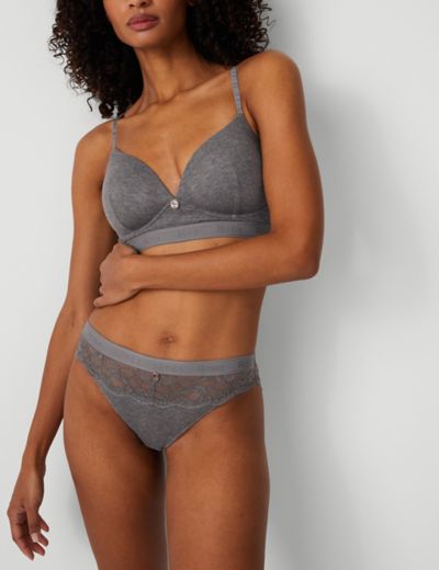 Smoothing Wired Full Cup Bra A-E