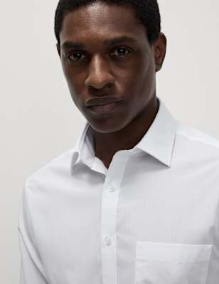 black pant and white shirt