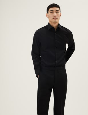 black dress shirt and black pants