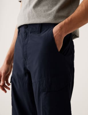 black cargo trousers men