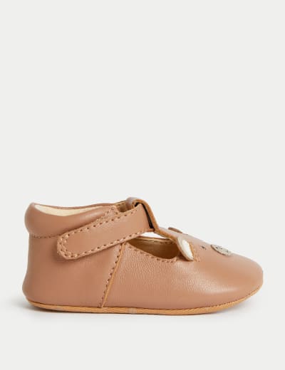 Baby kickers outlet pram shoes