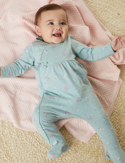 Pure Cotton Floral Sleepsuit (7lbs-1 Yrs) 15 of 30