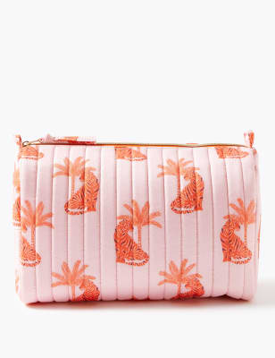 Tiger Print Make-Up Wash Bag