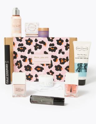 Beauty box for the mum in your life - worth £100