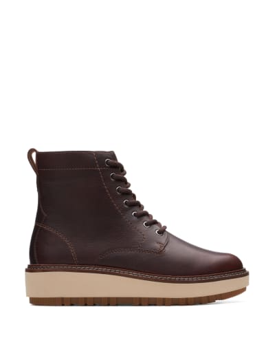 Clarks store rabbit boots