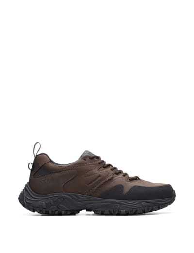 Clarks pure mist 2025