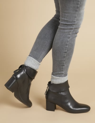 M&s buckle boots top