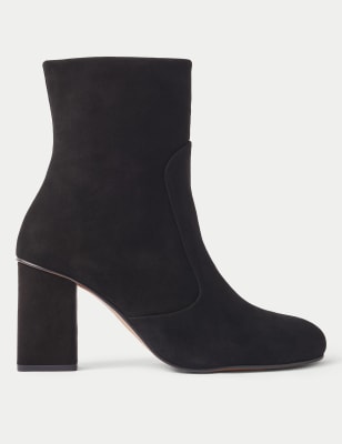 boots with medium heel