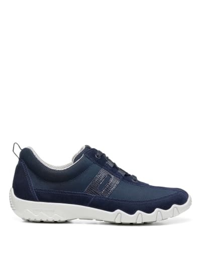 Reebok wide deals fitting trainers