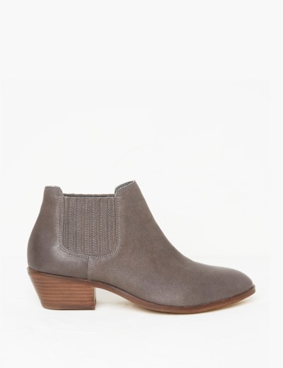 Vegan boots m&s 2025
