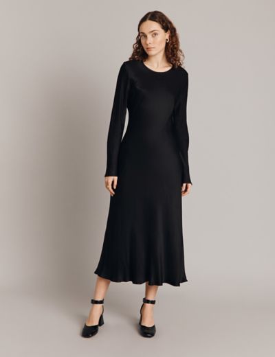 Inspirational  Black Plunge Neck Long Sleeves Ruched Midi Dress