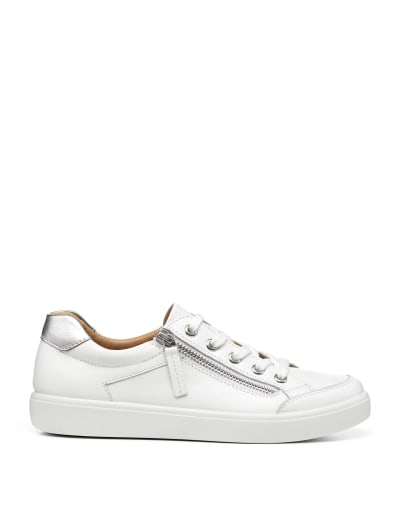 Clarks wide fitting trainers discount