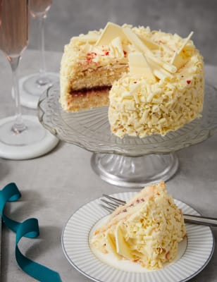 White Chocolate Cake & Pink Sparkling