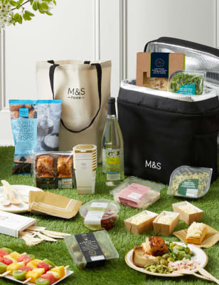 Picnic Set | Food Storage Containers | M&S