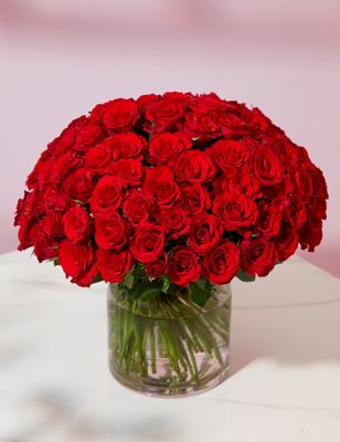 100 Red Roses Bouquet (Delivery from 9th February 2022)