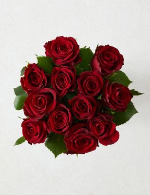 Valentine's Red Roses & Chocolate Gift (Delivery from 9th February 2022)