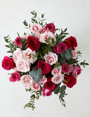 Valentine's Pink Mixed Roses (Delivery from 9th February 2022)