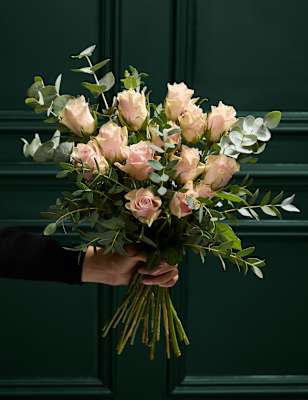 marks and spencer mothers day flowers free delivery