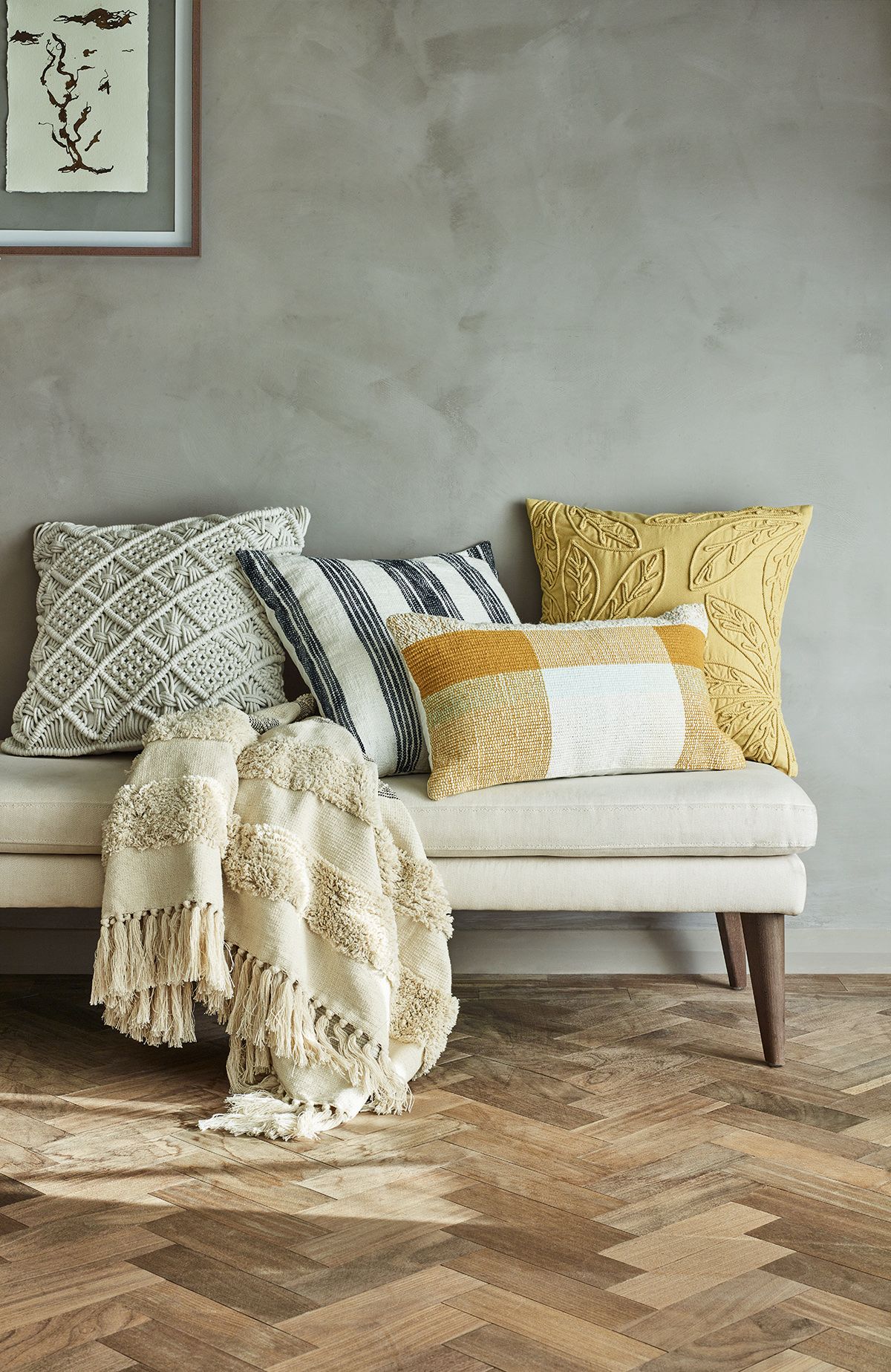 https://asset1.marksandspencer.com/is/image/mands/SOFTS_CUSHIONS_OUTDOOR_SUM22?wid=1200