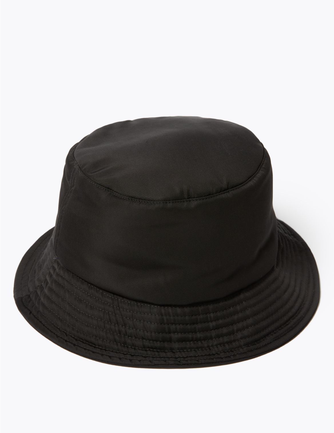 Bucket Hat with Stormwear&trade; black