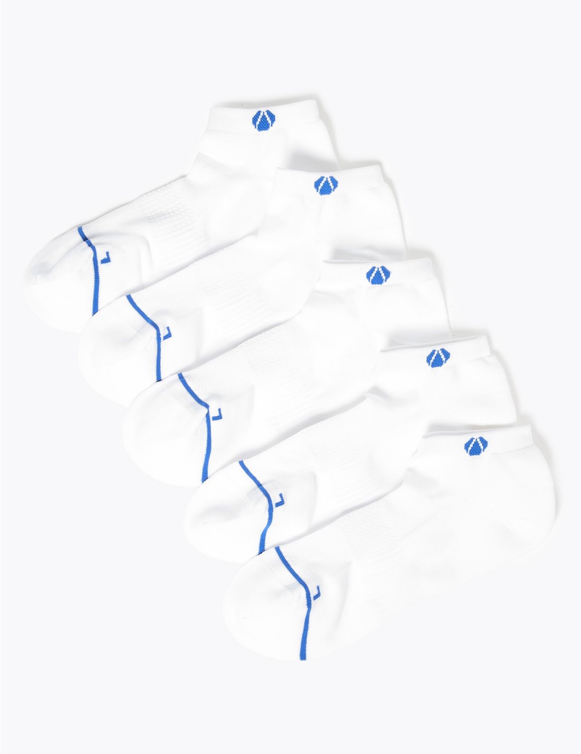 5 Pack Freshfeet&trade; Trainer Socks white