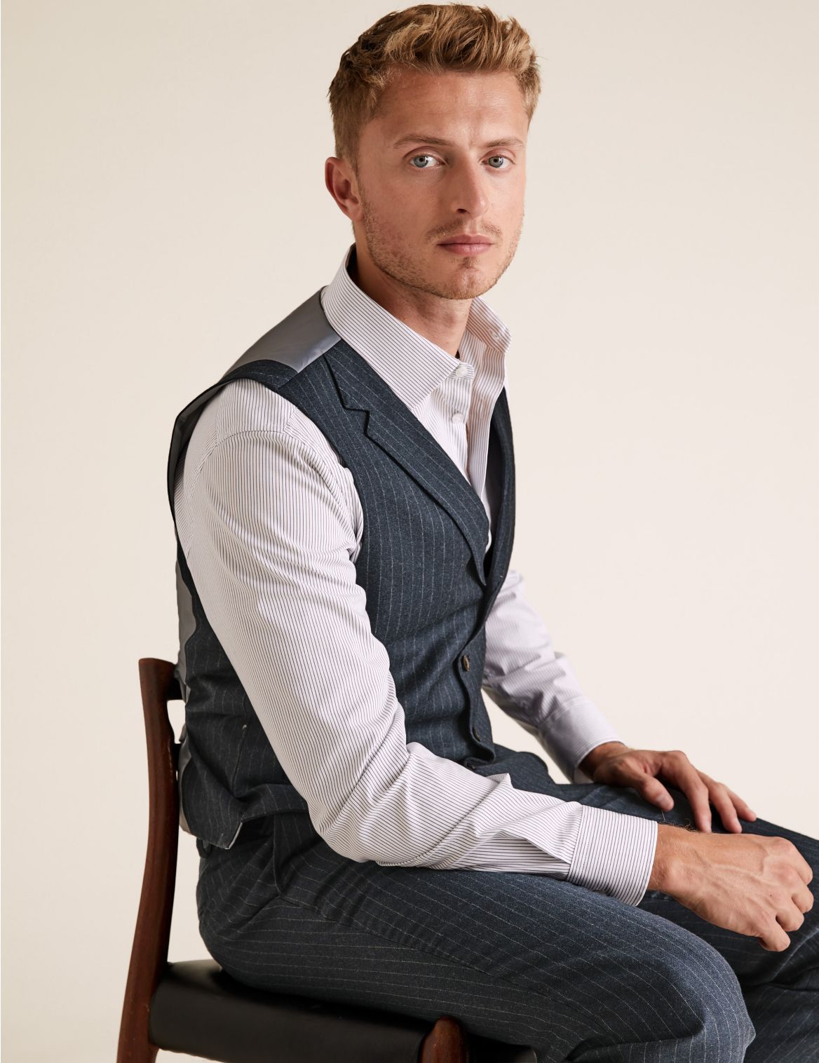 Tailored Fit Pure Wool Pinstripe Waistcoat navy